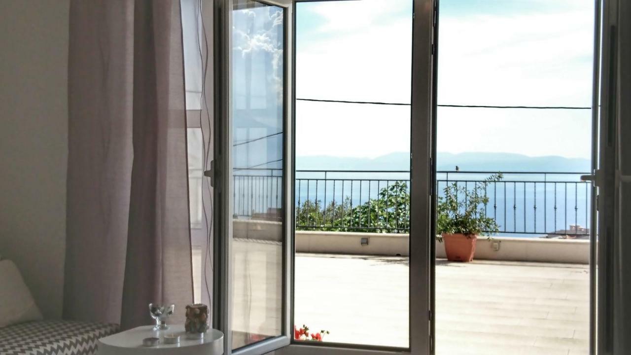 Studio Apartment "Brigita",Parking With Gate Rijeka Ngoại thất bức ảnh