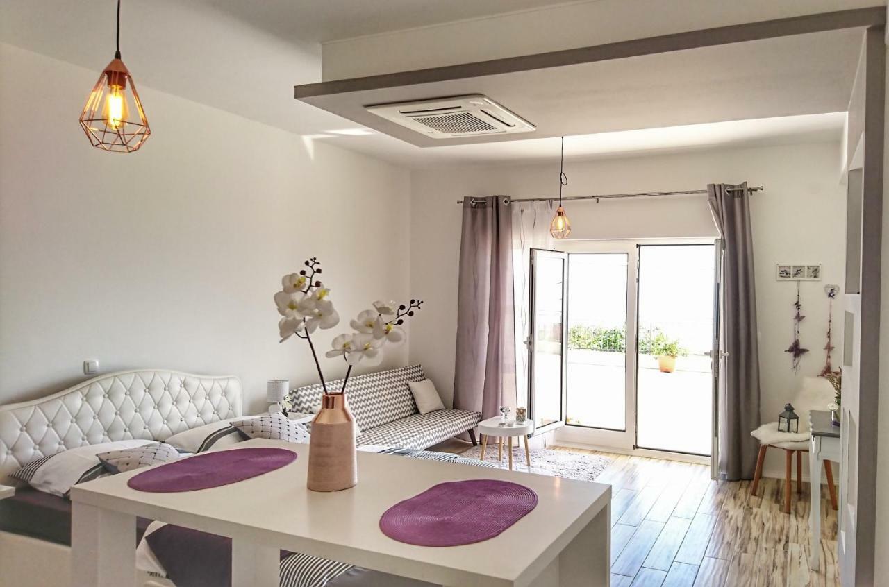 Studio Apartment "Brigita",Parking With Gate Rijeka Ngoại thất bức ảnh