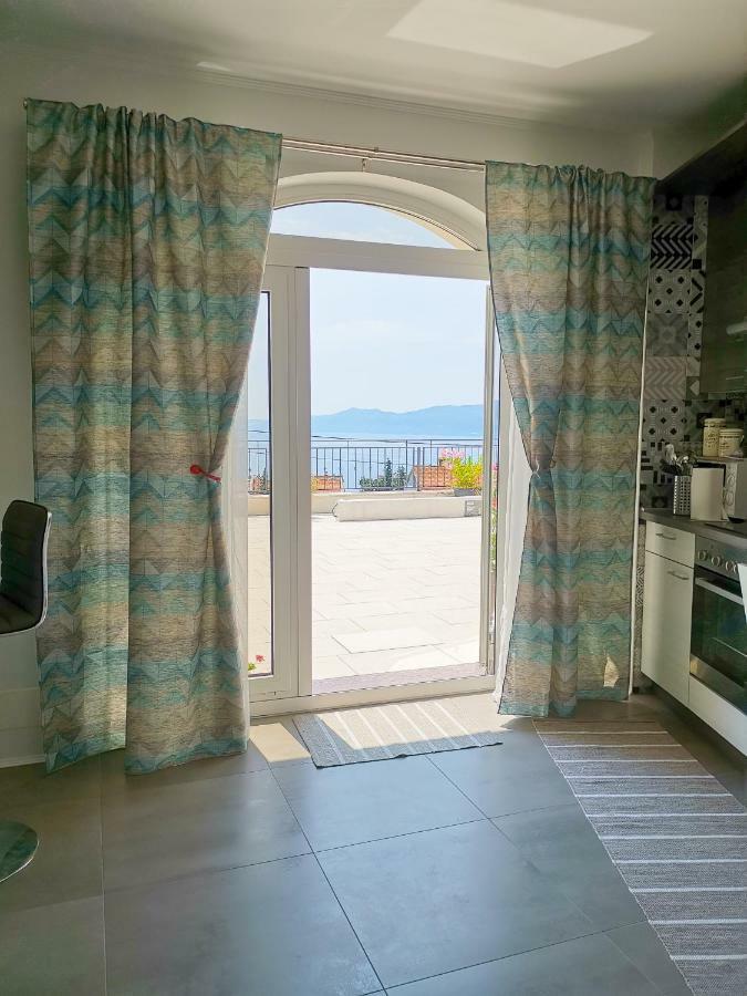 Studio Apartment "Brigita",Parking With Gate Rijeka Ngoại thất bức ảnh
