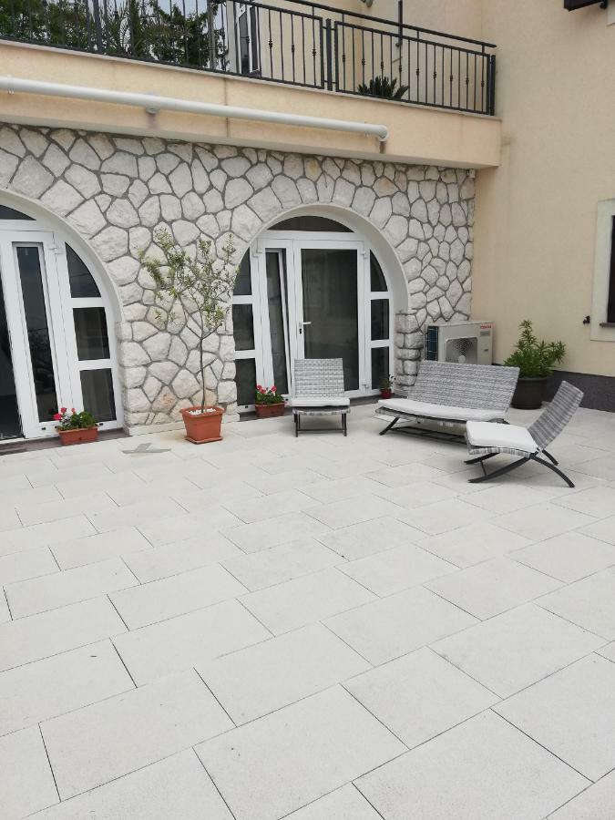 Studio Apartment "Brigita",Parking With Gate Rijeka Ngoại thất bức ảnh